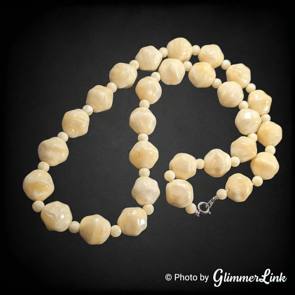 Vintage Cream Plastic Marbled Chunky Bead Necklace